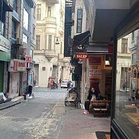 Li Pera Ξενοδοχείο 4*