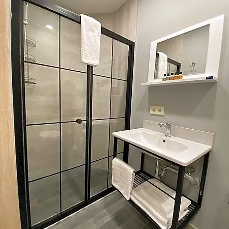 Otel Li Pera 4*