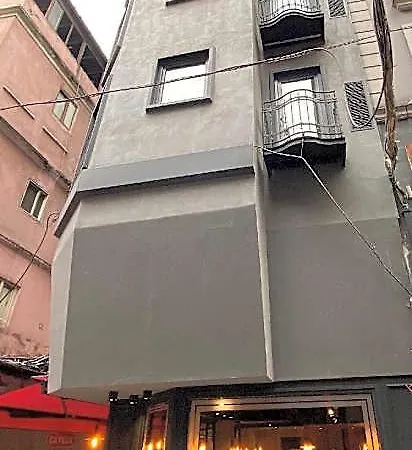 Li Pera